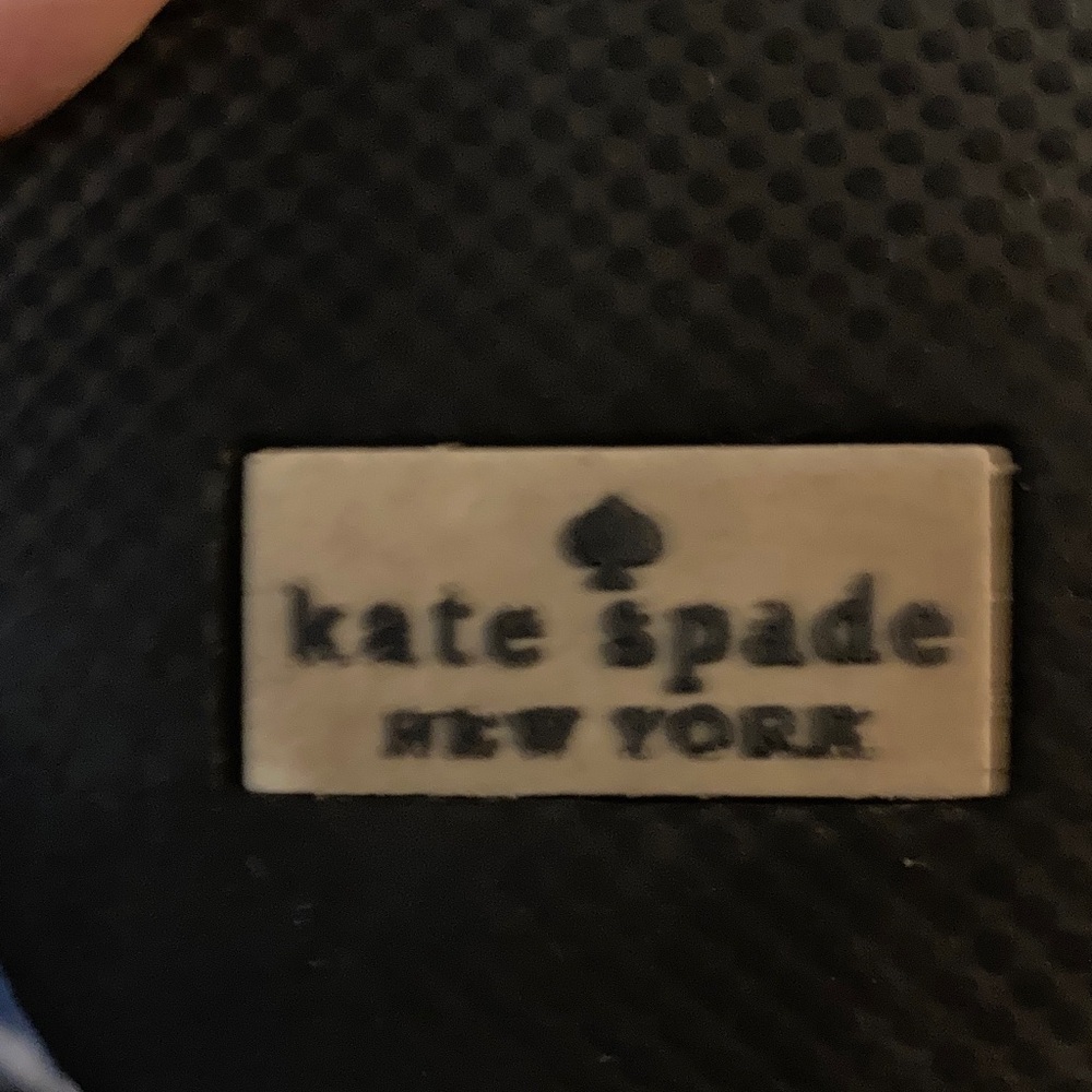 Kate Spade New York Nova flat flip flop with a lipstick print EUC size 7-8 - Picture 7 of 8